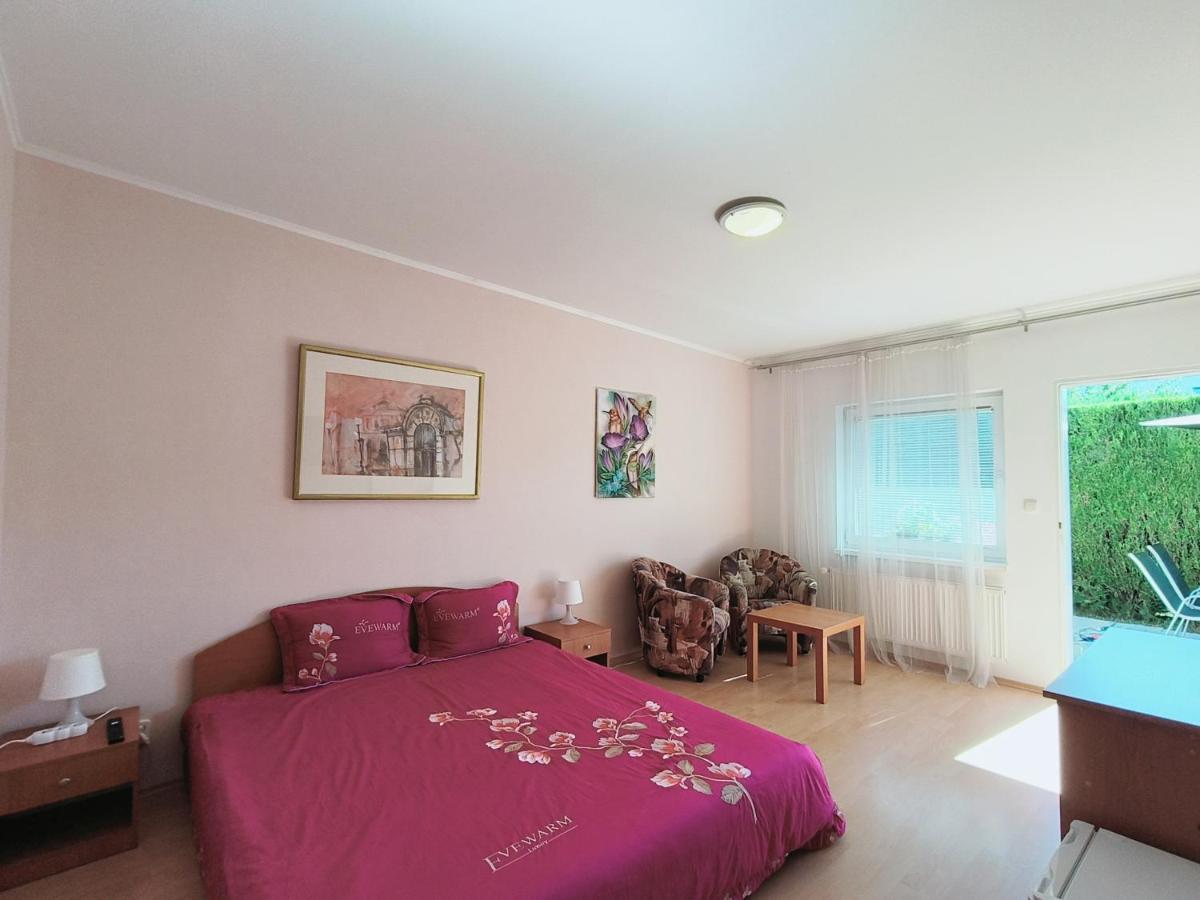 Cozy Room With Garden In 브라티슬라바 외부 사진